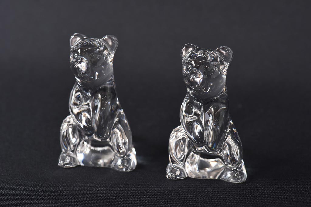 アンティーク雑貨　イギリス　クマ型のガラス製ペーパーウエイト2個セット(テディベア、ディスプレイ、重石)
