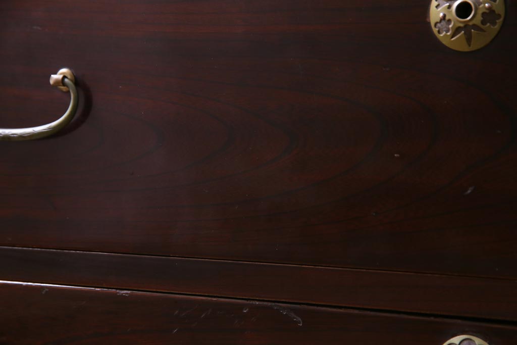 アンティーク家具　昭和初期　漆塗り　ケヤキ材　上品な和の空間を演出するリメイク箪笥ローボード(リビングボード、衣装箪笥)