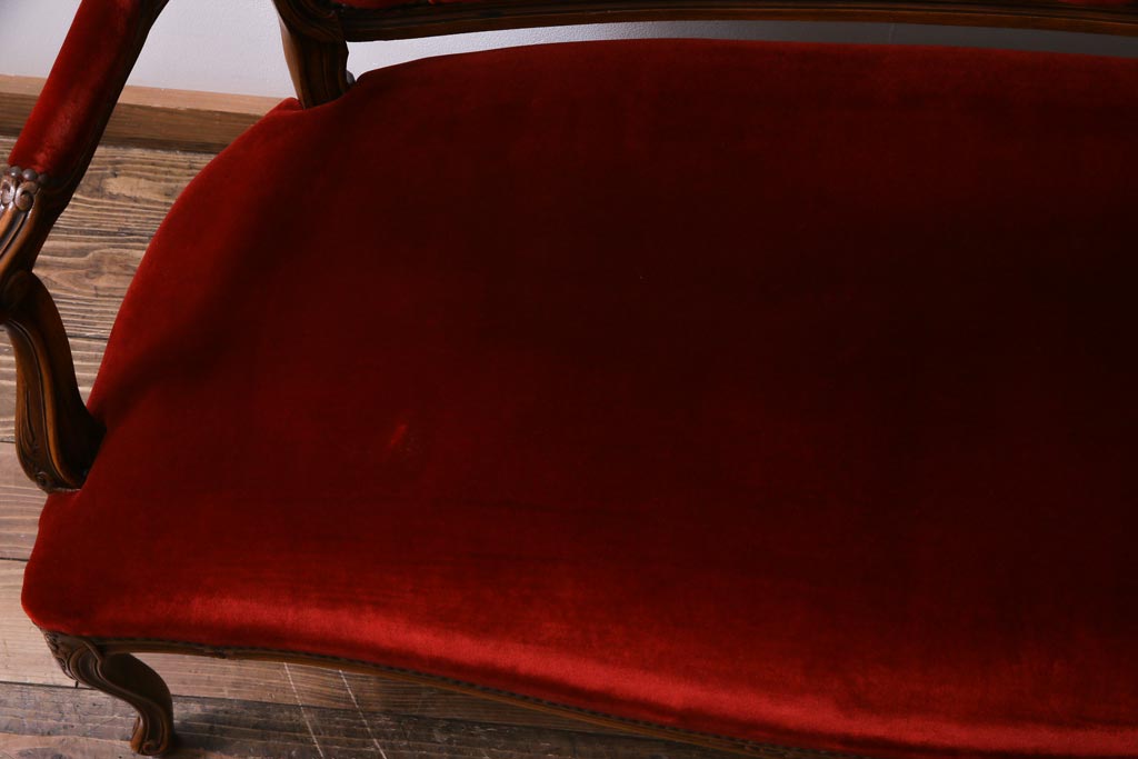 ヴィンテージ家具　フランスビンテージ　バーチ材　エレガントな存在感を放つセティ(ソファ、長椅子、ベンチ)