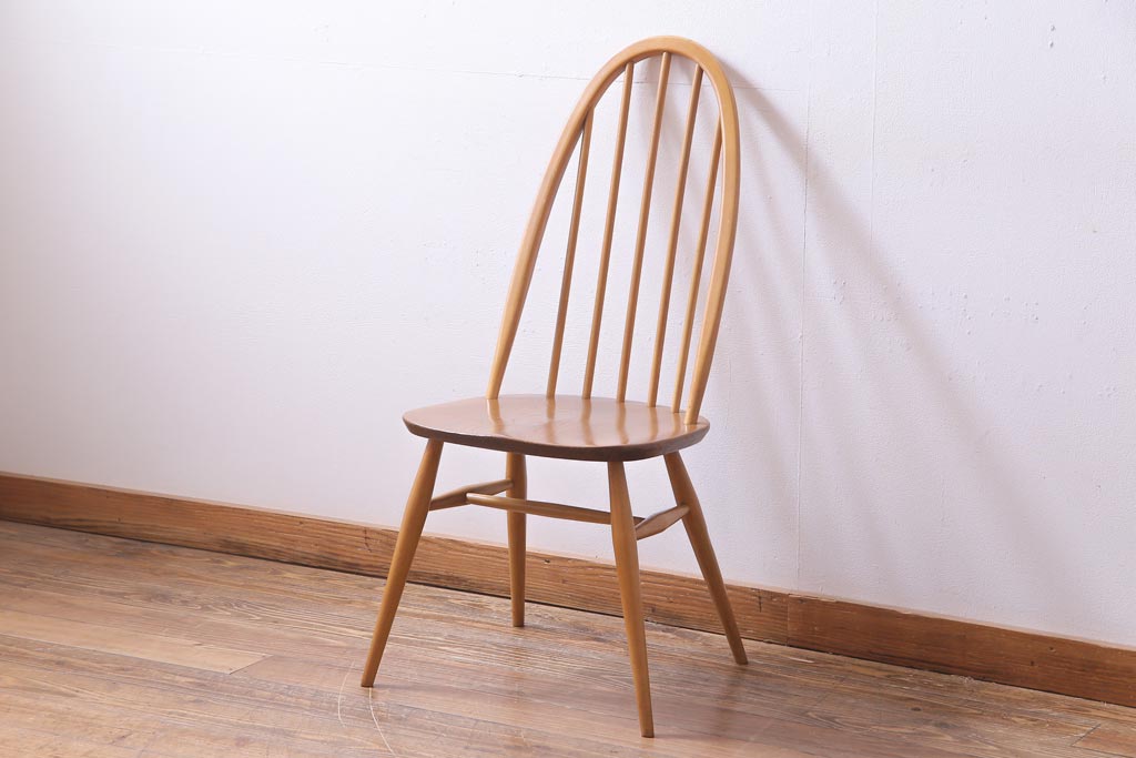 ヴィンテージ家具　イギリスビンテージ　ERCOL(アーコール)　ナチュラルな木味が魅力的なクエーカーチェア(椅子)(1)