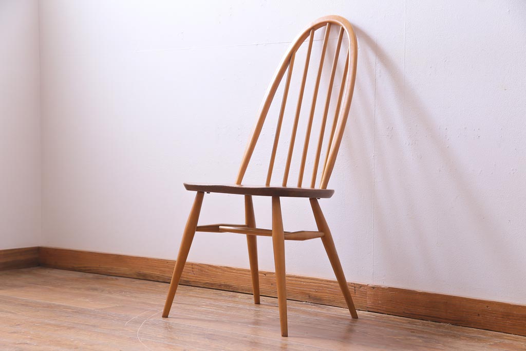 ヴィンテージ家具　イギリスビンテージ　ERCOL(アーコール)　ナチュラルな木味が魅力的なクエーカーチェア(椅子)(1)