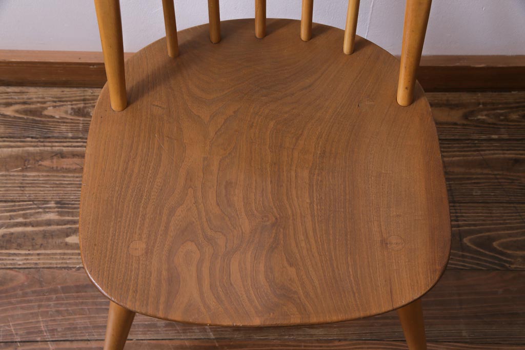 ヴィンテージ家具　イギリスビンテージ　ERCOL(アーコール)　ナチュラルな木味が魅力的なクエーカーチェア(椅子)(1)