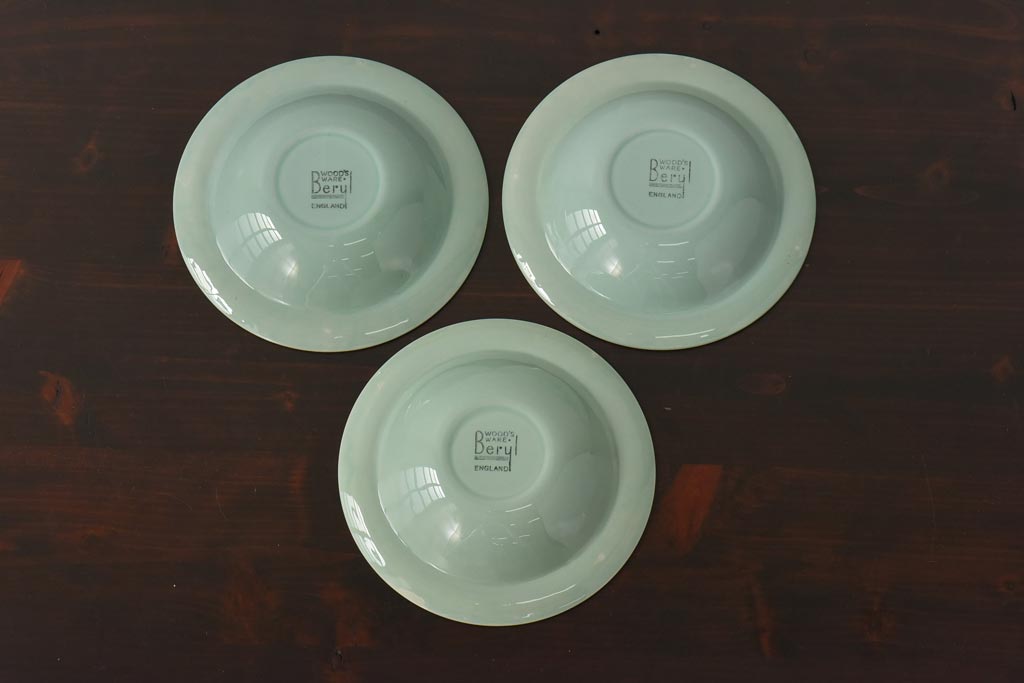 イギリスビンテージ　Woods ware(ウッズウエア)　Beryl(ベロル)　スーププレート3枚セット(シリアルボウル、深皿)(2)