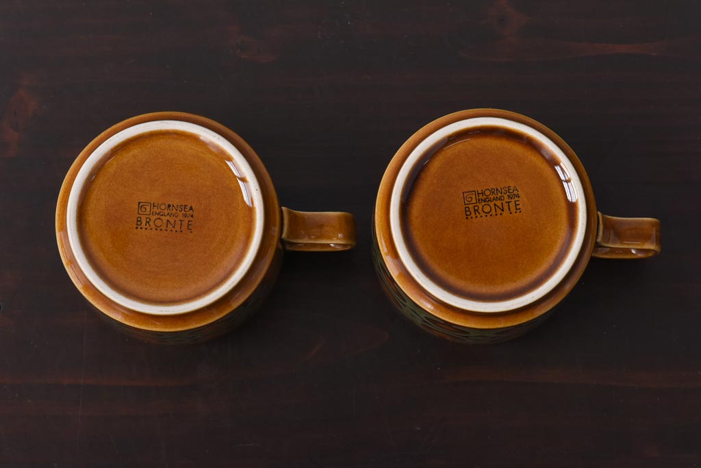 イギリスビンテージ　HORNSEA(ホーンジー)　BRONTE(ブロンテ)シリーズ　トリオ2客セット(カップ、ソーサー、プレート、洋食器)(1)