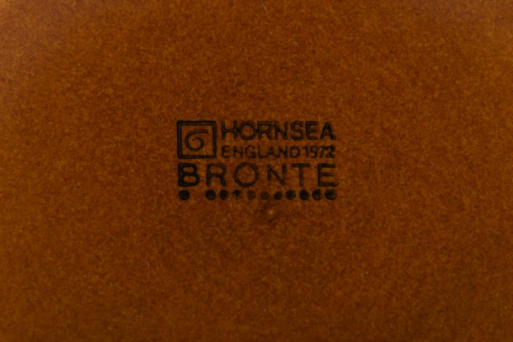 イギリスビンテージ　HORNSEA(ホーンジー)　BRONTE(ブロンテ)シリーズ　トリオ2客セット(カップ、ソーサー、プレート、洋食器)(1)