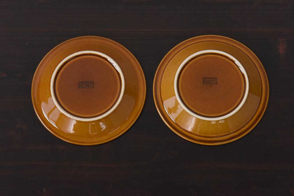 イギリスビンテージ　HORNSEA(ホーンジー)　BRONTE(ブロンテ)シリーズ　トリオ2客セット(カップ、ソーサー、プレート、洋食器)(1)