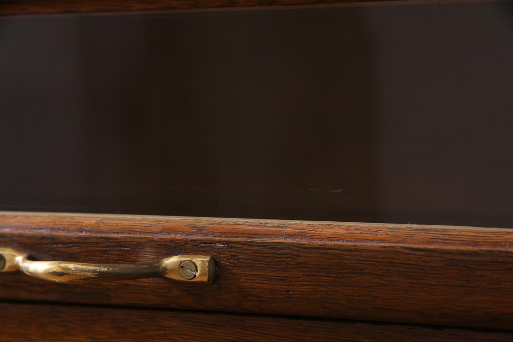 アンティーク家具　イギリスアンティーク　オーク材　2種類の引き出しが便利な薄型シャツケース(チェスト、ドロワー、引き出し)