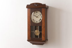 アンティーク雑貨　Meiji(明治時計社)　手巻き式　クラシカルな佇まいの掛け時計(柱時計、振り子時計)