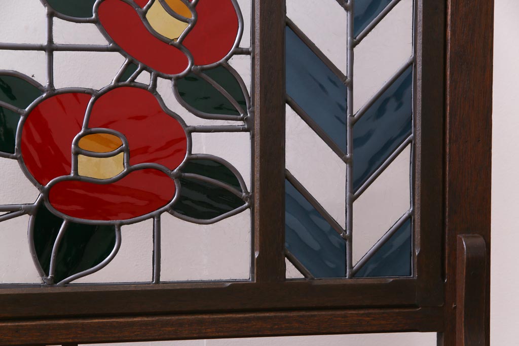 アンティーク雑貨 ラフジュ工房オリジナルステンドグラス 昭和初期 当時もの色ガラス ステンドグラス 椿の図がおしゃれな衝立(パーテーション