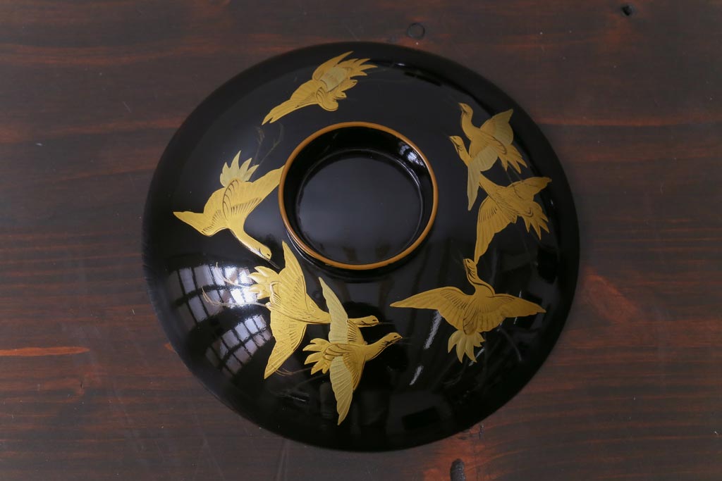 和製アンティーク　鶴・亀図柄　黒漆に金彩蒔絵が映える木製お椀5客セット(漆器)