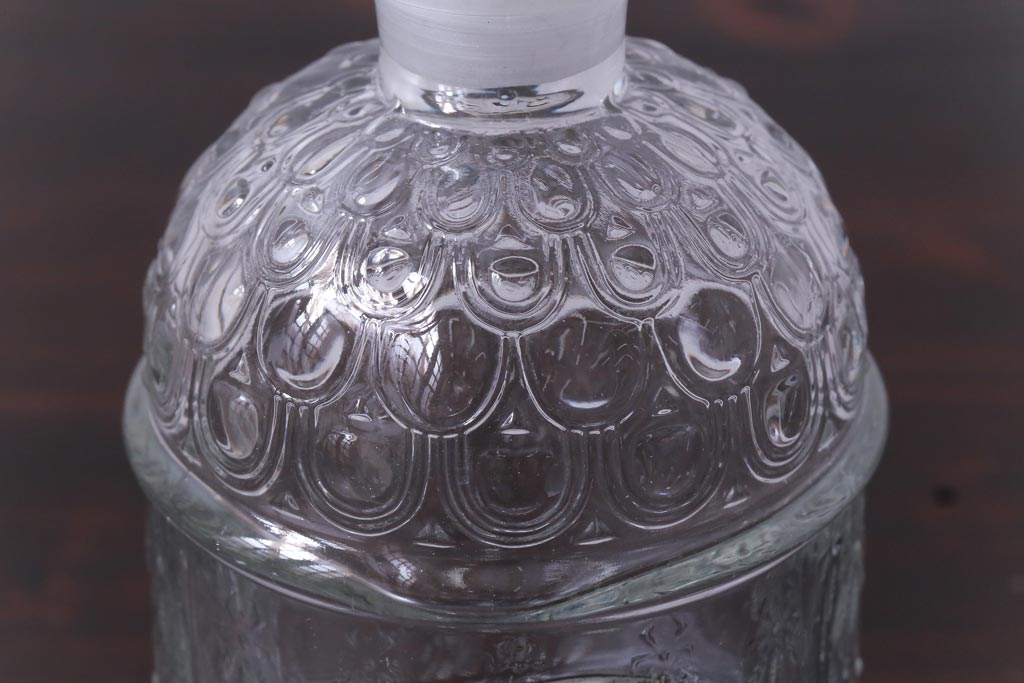 アンティーク雑貨　フランス　GUERLAIN(ゲラン)社　蜂模様がデザインされた香水瓶(フレグランスボトル、ガラス瓶、ディスプレイ)