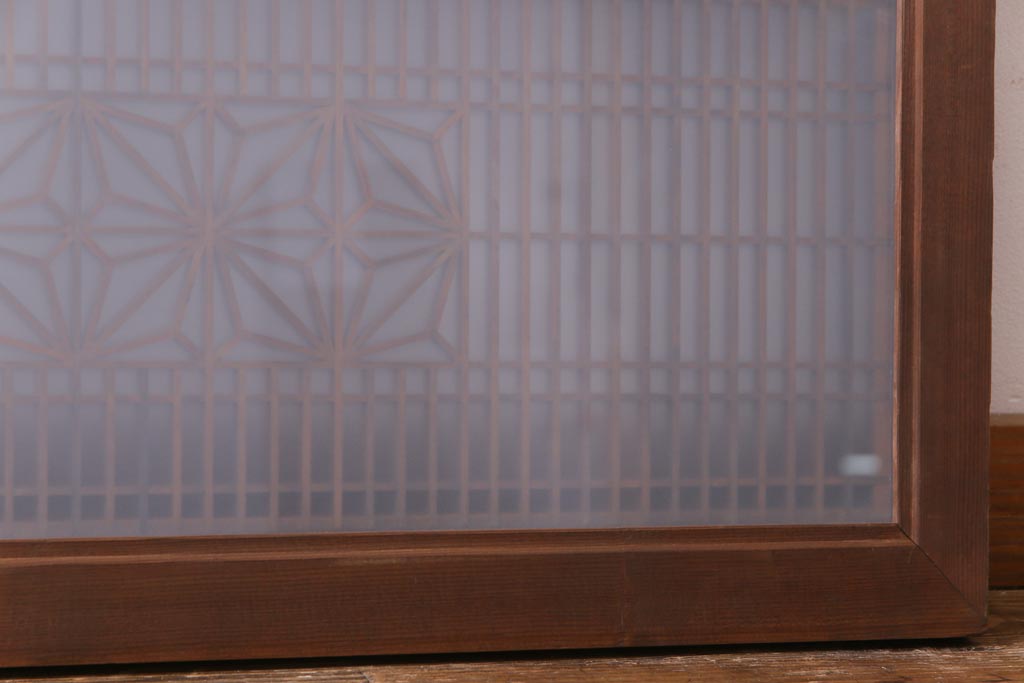 昭和中期　緻密に作り込まれた角麻文様の組子欄間(明り取り)