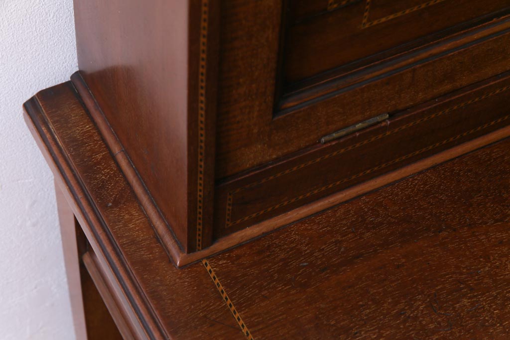 アンティーク家具　イギリスアンティーク　マホガニー材　象嵌細工が魅力のスモールビューロー(サイドデスク)