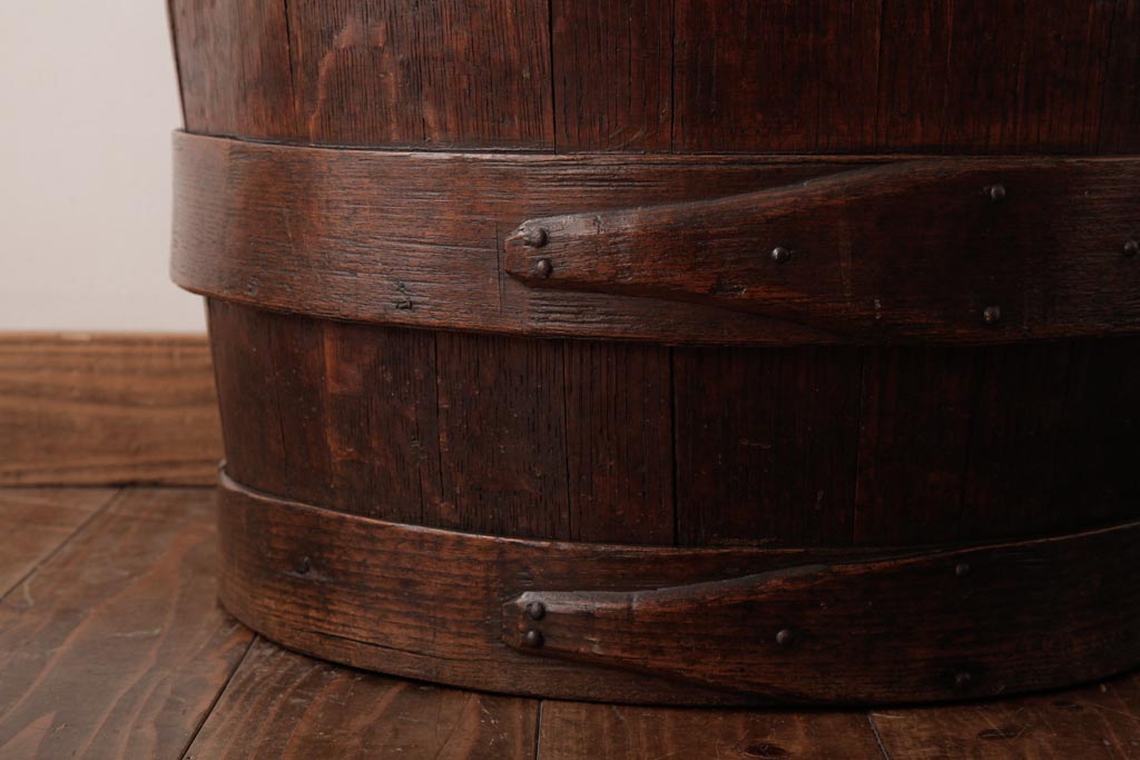 アンティーク雑貨　イギリスアンティーク　オーク材　古い木の質感が味わい深い木製樽(バレル、ディスプレイ、傘立て)