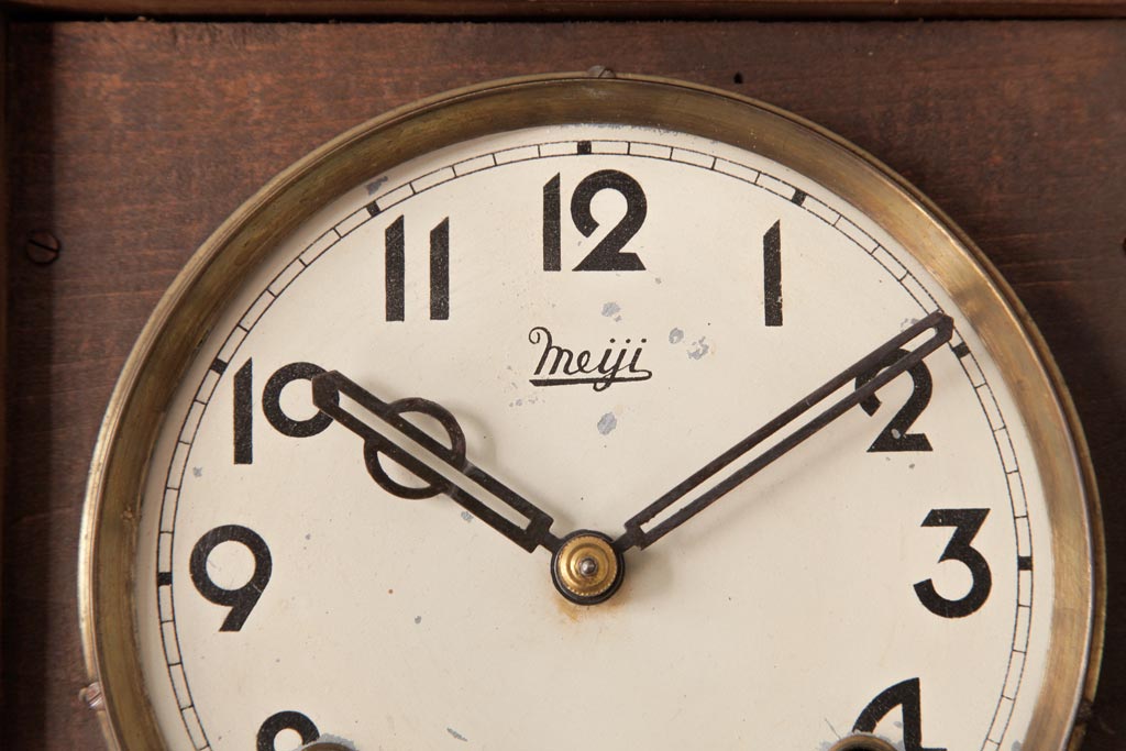 アンティーク雑貨　Meiji(明治時計社)　手巻き式　クラシカルな佇まいの掛け時計(柱時計、振り子時計)(1)