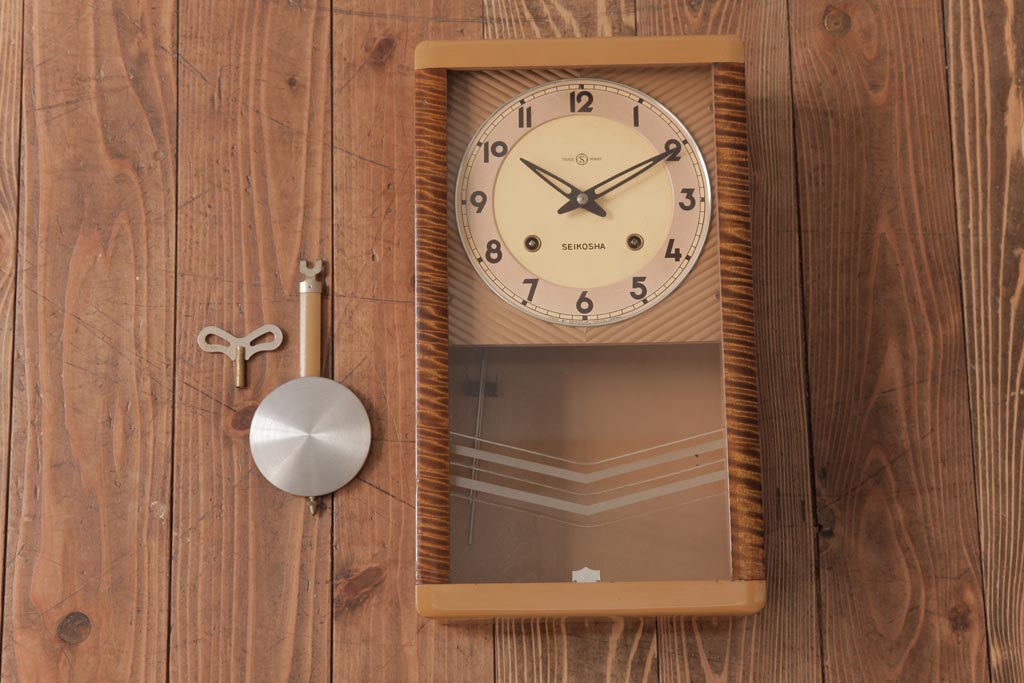 アンティーク雑貨　昭和レトロ　SEIKOSHA(精工舎、セイコー)　手巻き式　可愛らしい掛け時計(振り子時計、柱時計)