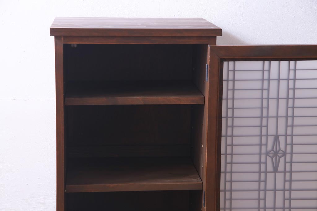 ラフジュ工房オリジナル　古建具リメイク　すりガラス入り　和モダンな雰囲気が趣きあふれる縦型収納棚(下駄箱、戸棚、キャビネット)