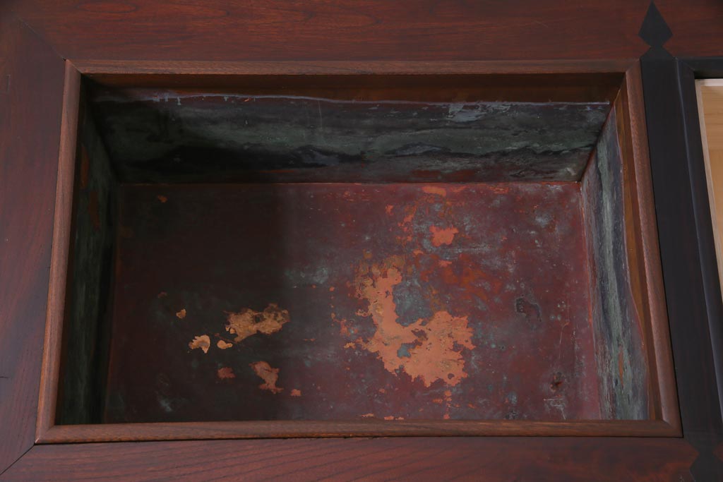 アンティーク雑貨　古民具　重厚感漂う特大サイズの関西火鉢(囲炉裏、長火鉢)