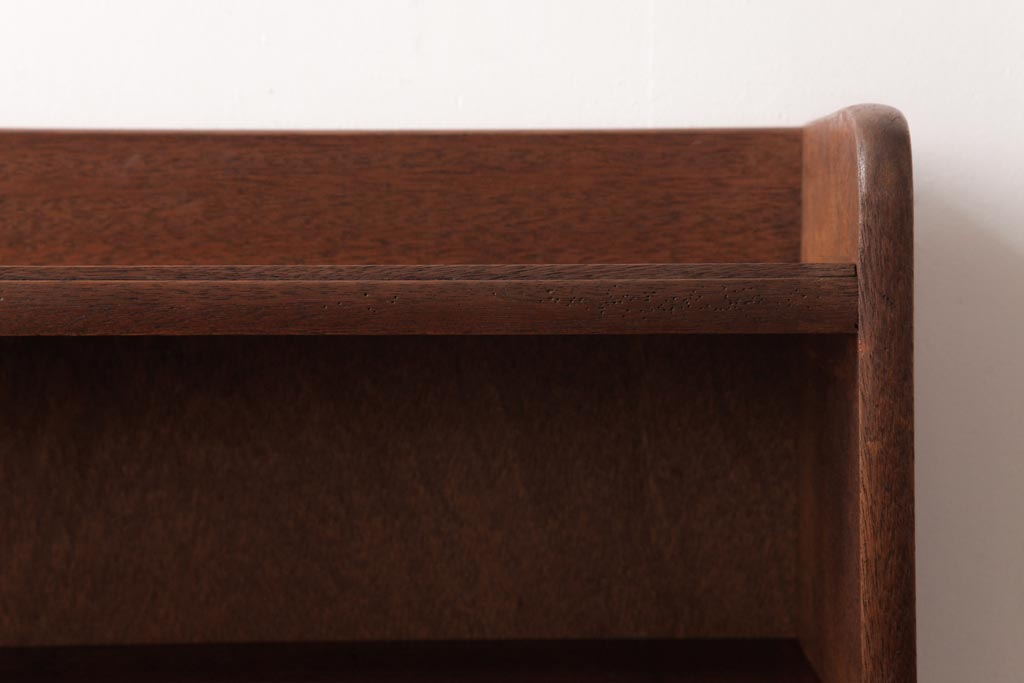 アンティーク家具　昭和中期　ラワン材　シンプルで使い勝手の良い本棚(オープンラック)