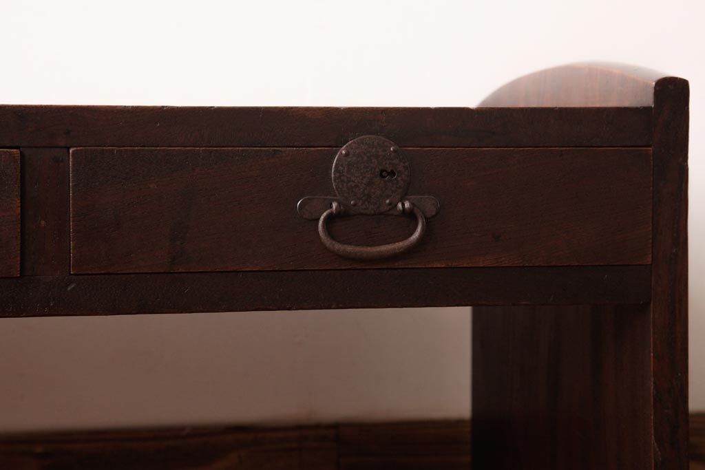 アンティーク家具　明治大正期　総ケヤキ材　重厚な質感と味のある杢目が魅力の文机(ローテーブル)