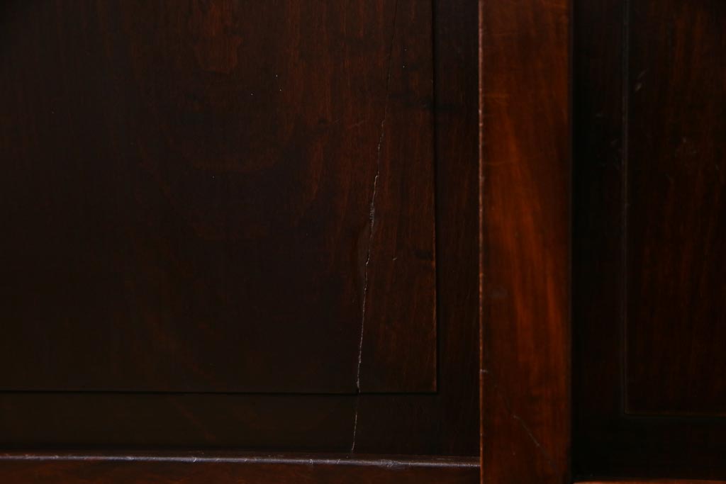 和製ビンテージ　松本民芸家具　M.C型　角手が目を引く和モダンの茶棚(飾棚、茶箪笥、茶タンス)