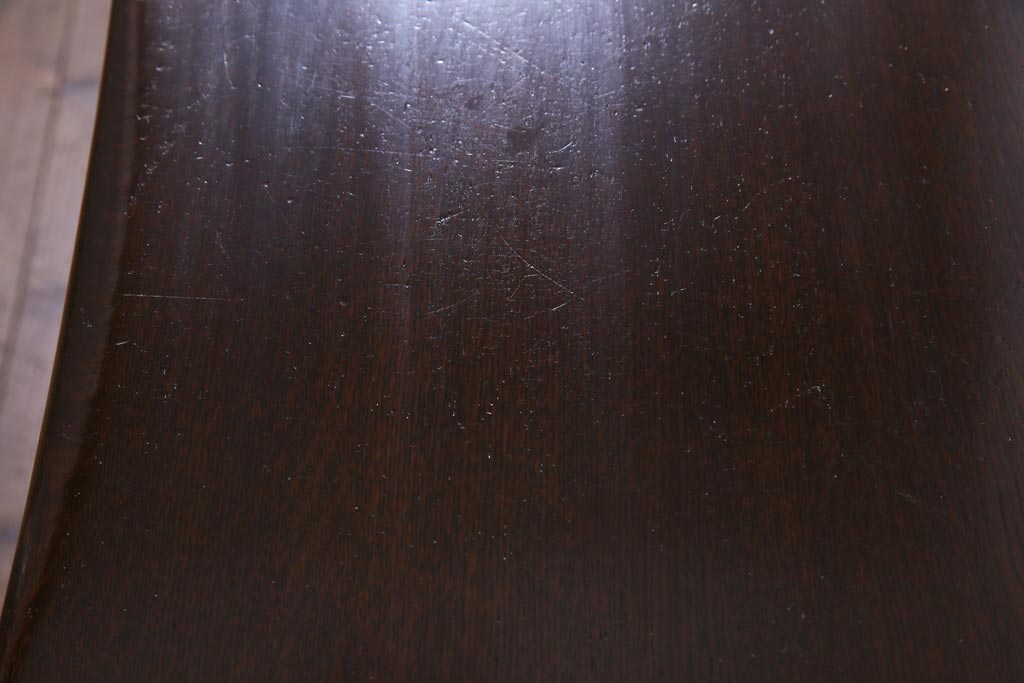 ヴィンテージ家具　ビンテージ　オーク材　楔(くさび)式　シックで落ち着いた雰囲気が魅力的なダイニングテーブル
