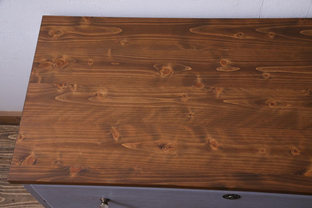 ペイント家具　箪笥をフレンチ風にアレンジしたリメイクローボード(リビングボード)
