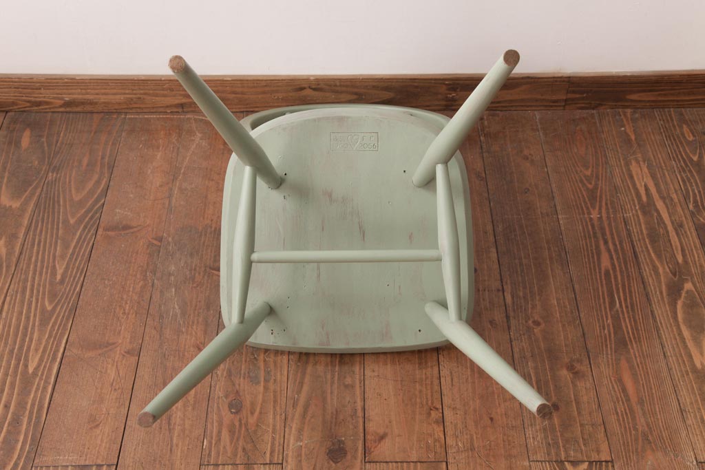 イギリスビンテージ　ペイント家具　ERCOL(アーコール)　優しげなカラーが魅力のフープバックチェア(椅子、ダイニングチェア)