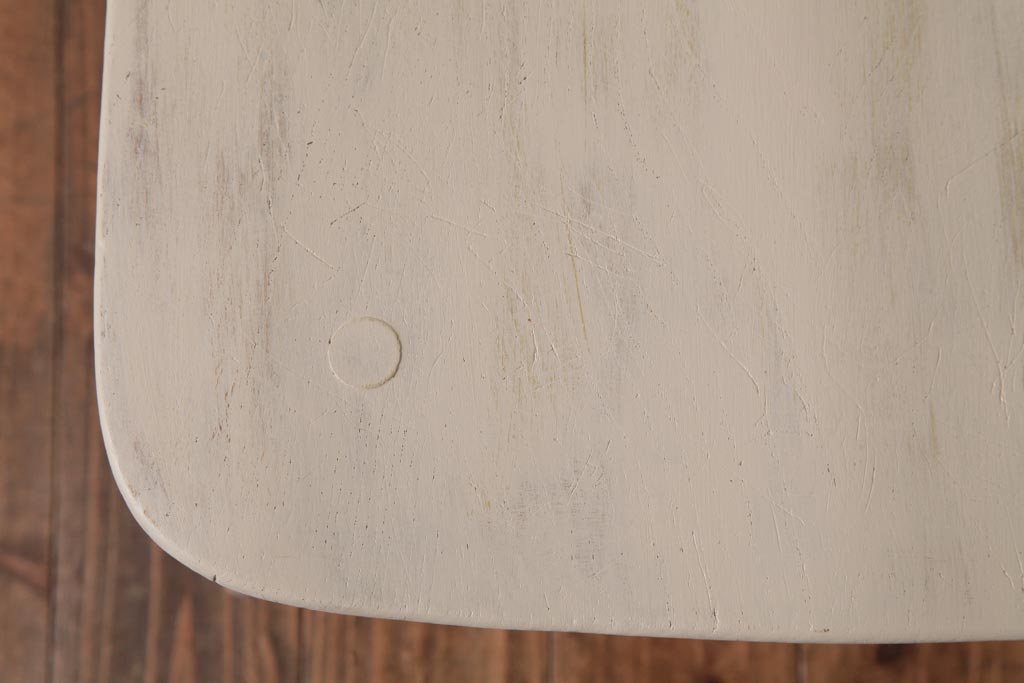 イギリスビンテージ　ペイント家具　ERCOL(アーコール)　優しげなアイボリーカラーが魅力のフープバックチェア(椅子、ダイニングチェア)