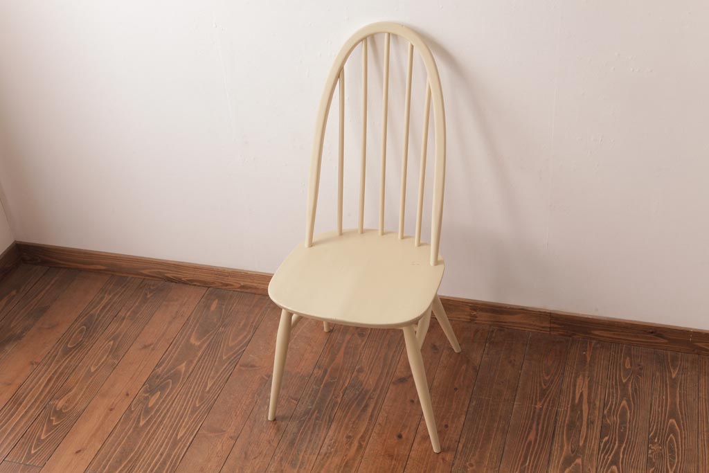 ヴィンテージ家具　イギリスビンテージ　ERCOL(アーコール)　温かみのあるペイントを施したクェーカーチェア(ダイニングチェア)