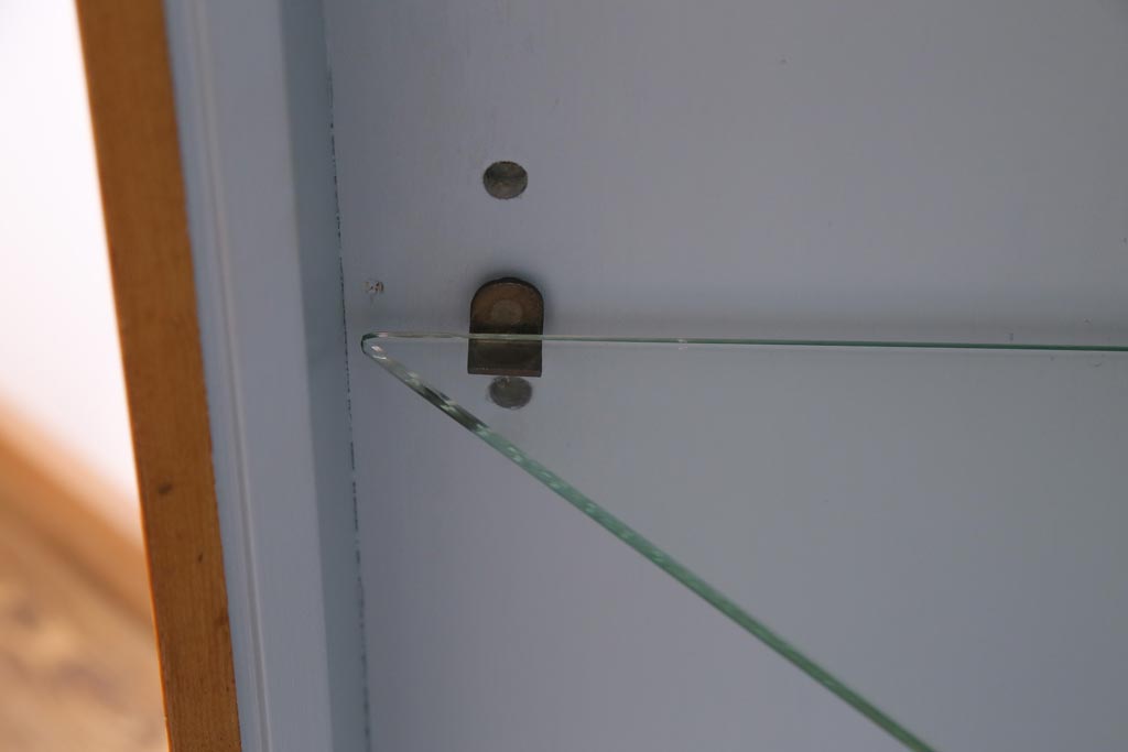 レトロ家具 昭和中期 ナラ材突板 素朴な温かみ漂うレトロな
