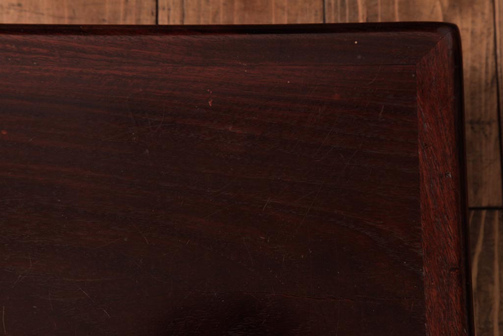 アンティーク雑貨　和製アンティーク　カリン(花梨)材　情緒あふれる木味が魅力的な花台(盆栽卓、飾り台)