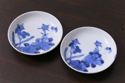 江戸期　大明成化年製　古伊万里　染付　蛸唐草　松竹梅文　約21cm　6.7寸　意匠を凝らしたデザインが素敵な長皿2枚セット(角皿、和皿、和食器、六寸七分)(R-073348)