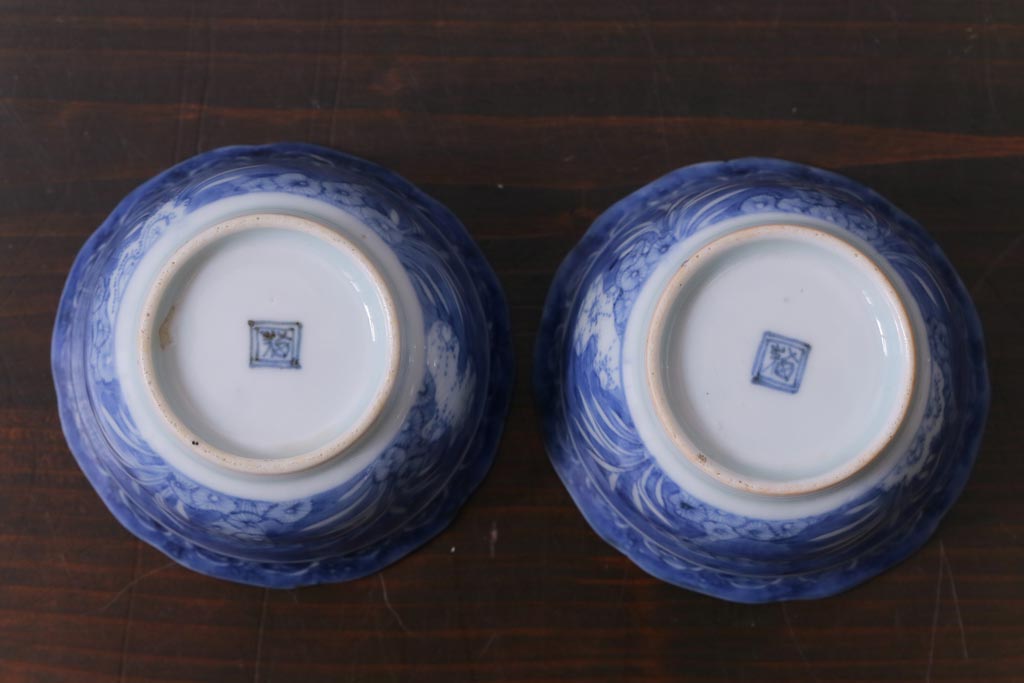 江戸期　古伊万里　藍の濃淡が美しい草花文の小鉢2つセット(そば猪口、和食器)(1)