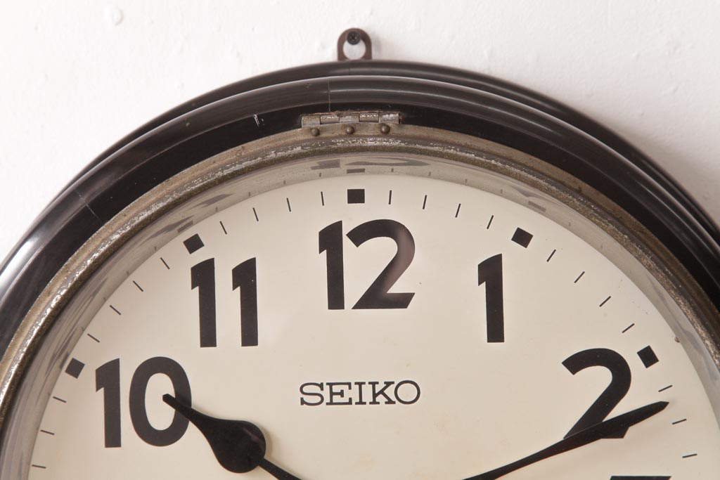 アンティーク雑貨　SEIKO(セイコー)　21DAY　手巻き式　トーマス型　丸型掛時計(壁掛け時計、柱時計、振り子時計)
