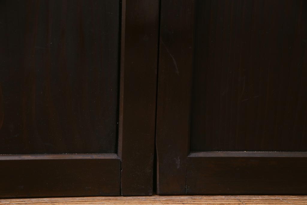 【美品】 明治期 杉材 幅広サイズで存在感抜群の帯戸2枚セット 漆塗り 建具