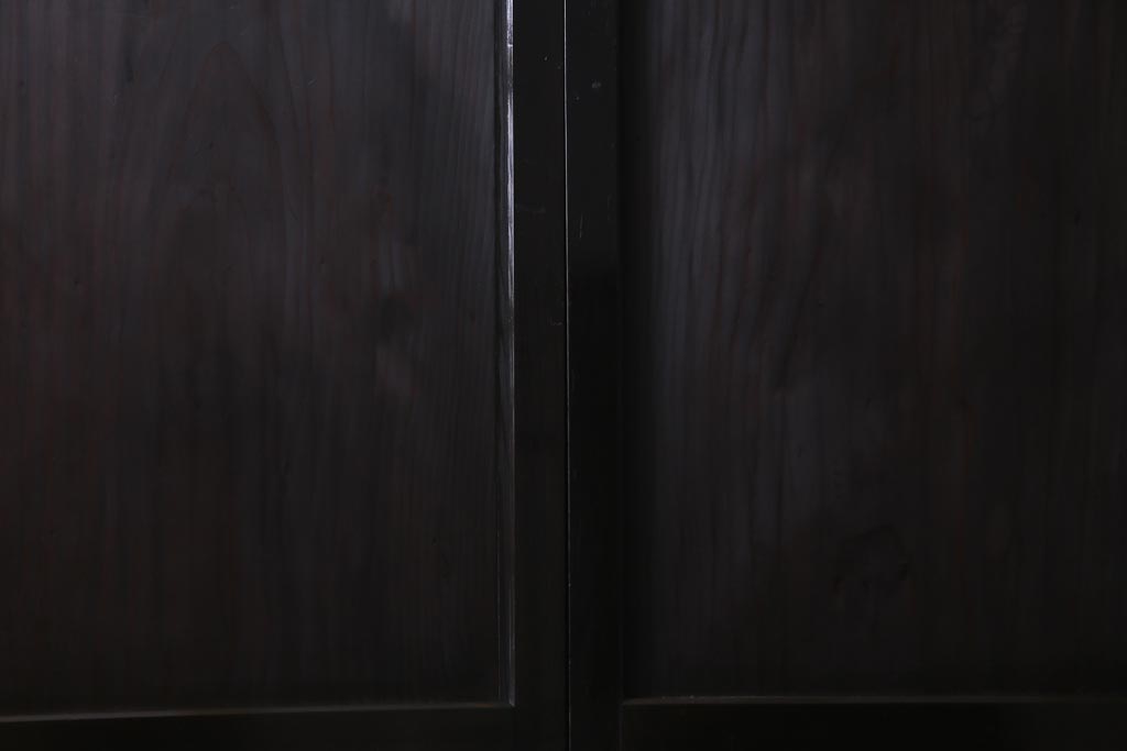 明治期　杉材　漆塗り　幅広サイズで存在感抜群の帯戸2枚セット(板戸)(2)