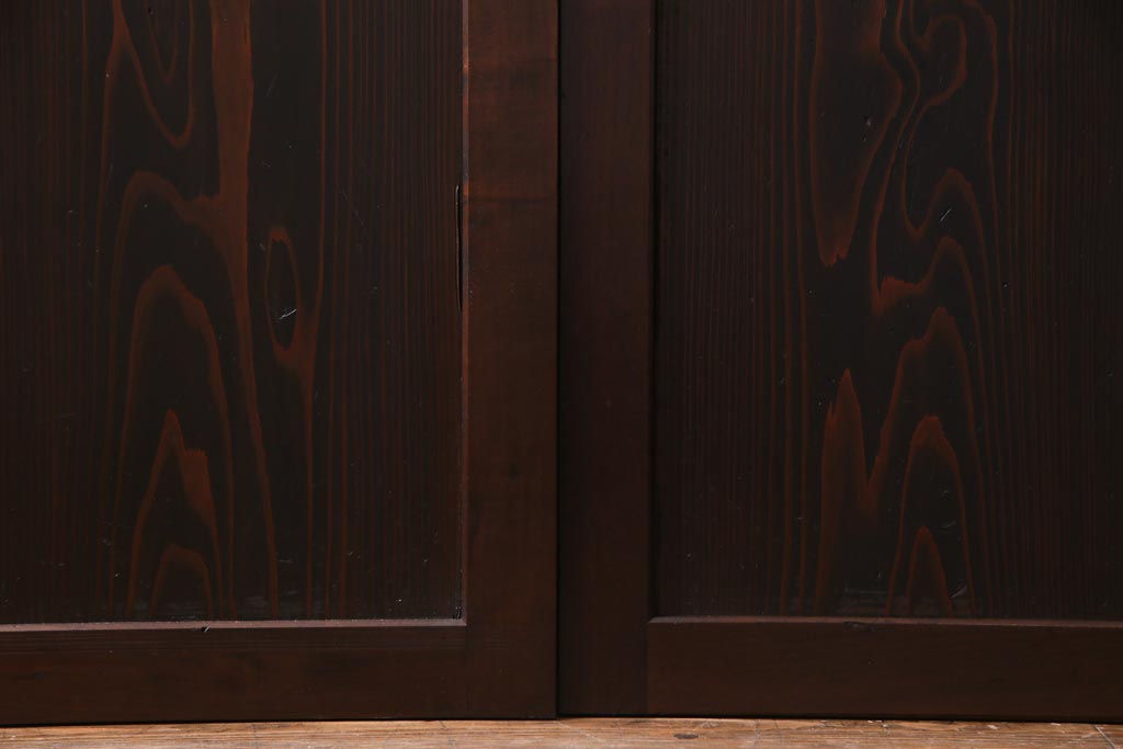 和製アンティーク　大正期　味わい深い木目のシンプルな板戸(引き戸、建具)2枚セット