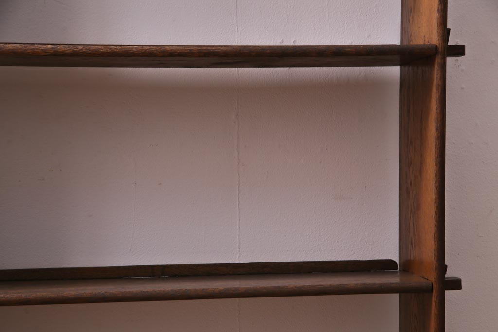 レトロ家具　昭和初期　栓材　木味がレトロな楔(くさび)式オープンラック(本棚、飾り棚、ディスプレイラック)