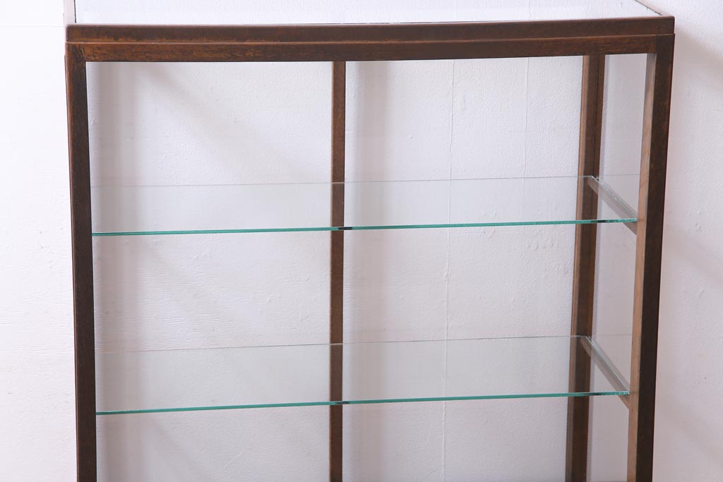 レトロ家具　昭和レトロ　脚付リメイク　素朴な雰囲気漂う木枠のガラスケース(ショーケース、陳列棚)