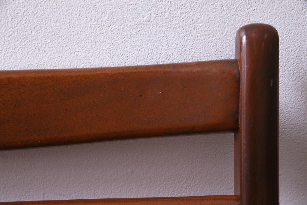 ヴィンテージ家具　北欧ビンテージ　チーク材　レトロで温かな雰囲気漂うダイニングチェア(椅子、ワークチェア)(3)