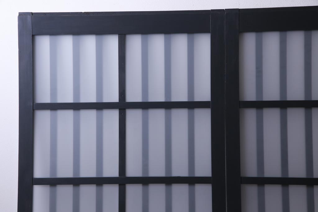 ペイント建具　すりガラス入り　クラシカルなデザインのガラス戸(引き戸、建具)2枚セット