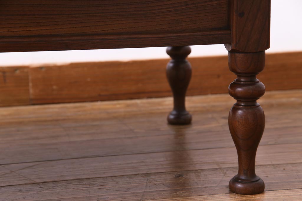 アンティーク家具　和製アンティーク　総ケヤキ材　天板一枚板　くっきりとした味わい深い杢目のローテーブル(座卓、文机)
