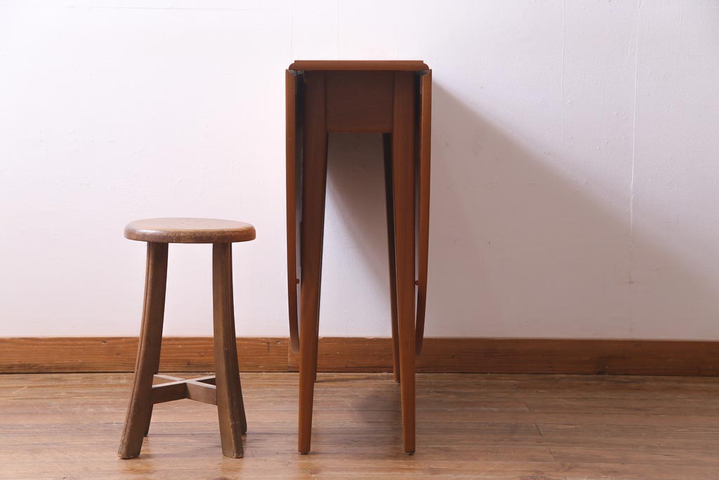 ヴィンテージ家具 北欧ビンテージ オーク材 スタイリッシュな ヴィンテージ家具 北欧ビンテージ オーク材 スタイリッシュな