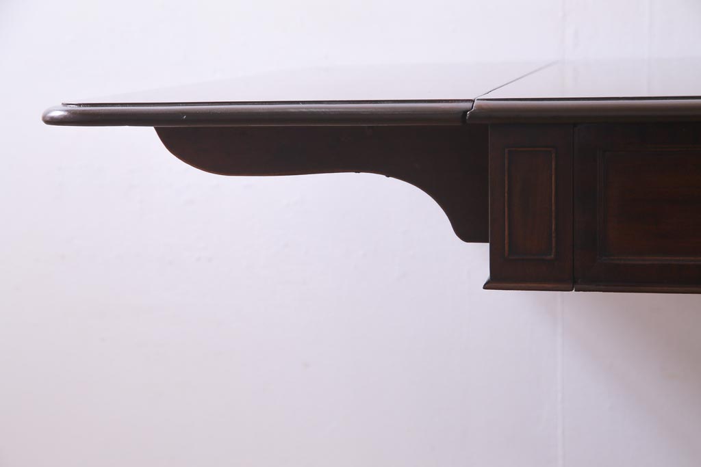 アンティーク家具　イギリスアンティーク　マホガニー材　脚が個性的なバタフライテーブル(ドロップリーフテーブル)