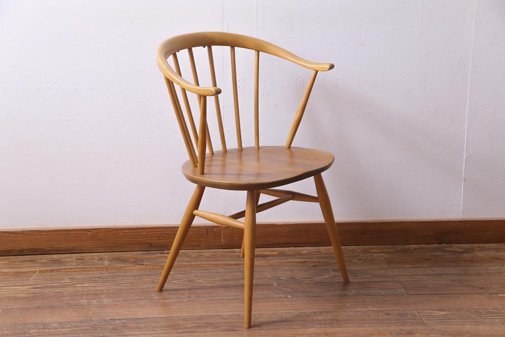 ヴィンテージ家具　イギリスビンテージ　ERCOL(アーコール)　座り心地のよいスタイリッシュなスモーカーズチェア(ダイニングチェア、アームチェア)