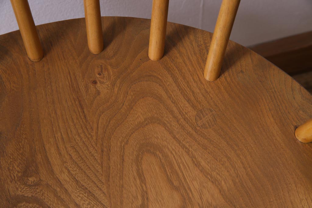 ヴィンテージ家具　イギリスビンテージ　ERCOL(アーコール)　座り心地のよいスタイリッシュなスモーカーズチェア(ダイニングチェア、アームチェア)(1)