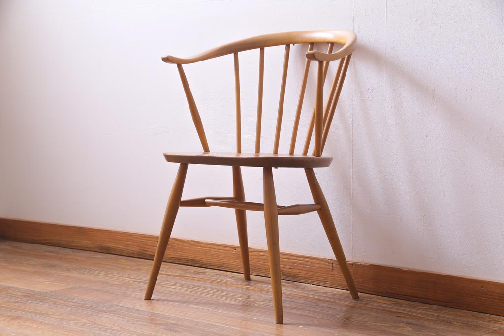 ヴィンテージ家具　イギリスビンテージ　ERCOL(アーコール)　座り心地のよいスタイリッシュなスモーカーズチェア(ダイニングチェア、アームチェア)(2)