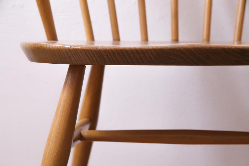 ヴィンテージ家具　イギリスビンテージ　ERCOL(アーコール)　座り心地のよいスタイリッシュなスモーカーズチェア(ダイニングチェア、アームチェア)(2)