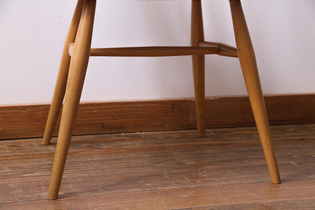 ヴィンテージ家具　イギリスビンテージ　ERCOL(アーコール)　座り心地のよいスタイリッシュなスモーカーズチェア(ダイニングチェア、アームチェア)(2)